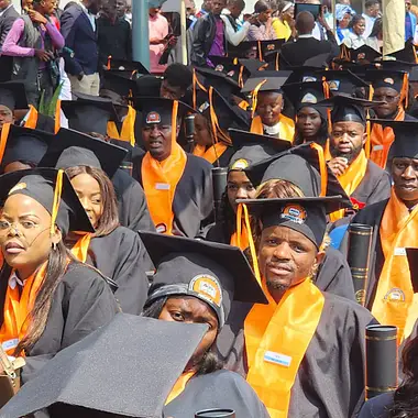 Graduados do ISCED Huambo na Cerimónia de Outorga de Diplomas